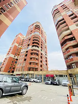 Kirayə verilir 4 otaqlı mənzil 180 m² — Bakı, Nizami 4 otaq 180.00 m²