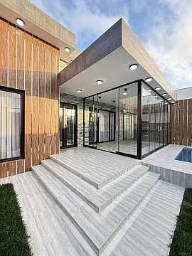 Satılır 4 otaqlı həyət evi 160 m²