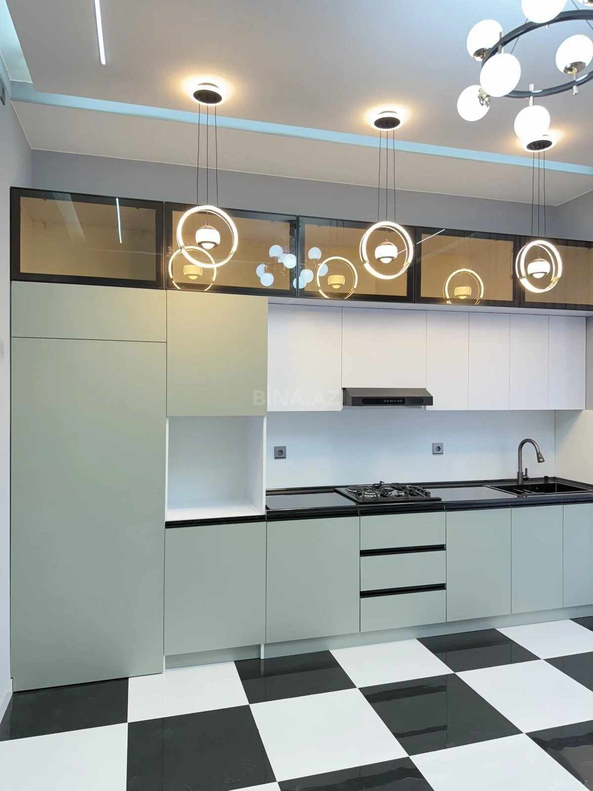 Satılır 4 otaqlı həyət evi 160 m²