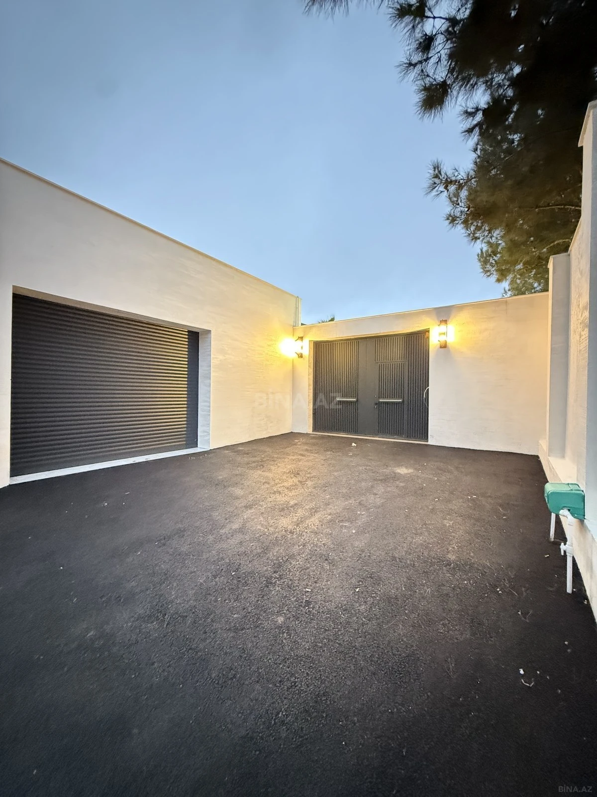 Satılır 5 otaqlı həyət evi 230 m²