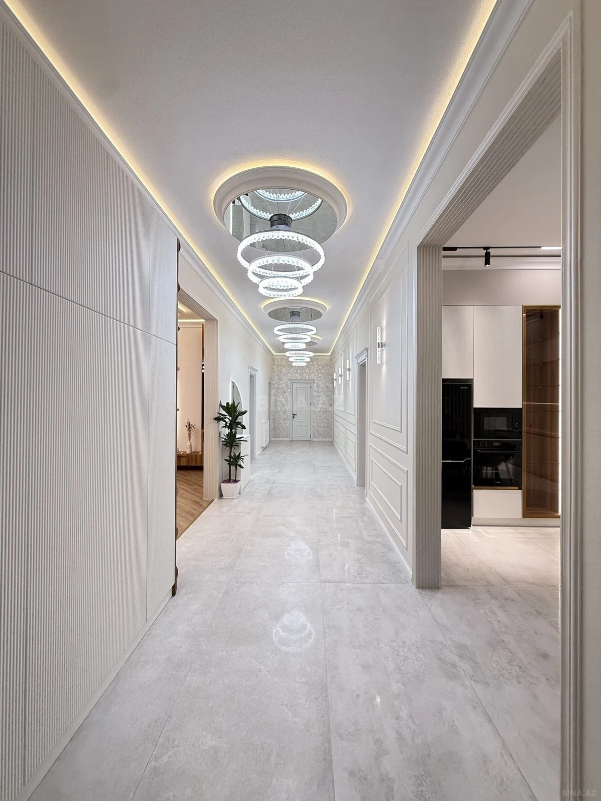 Satılır 5 otaqlı həyət evi 230 m²