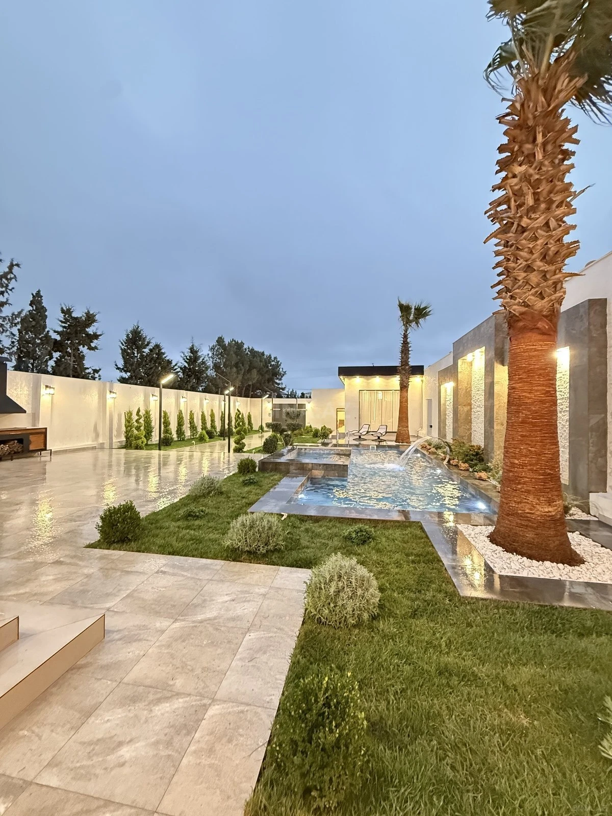 Satılır 5 otaqlı həyət evi 230 m²