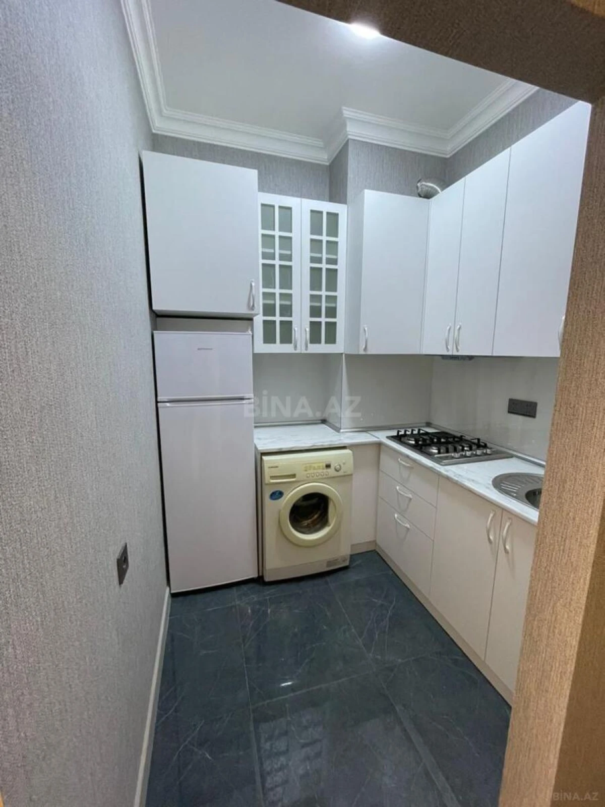 Kirayə verilir 2 otaqlı mənzil 65 m²