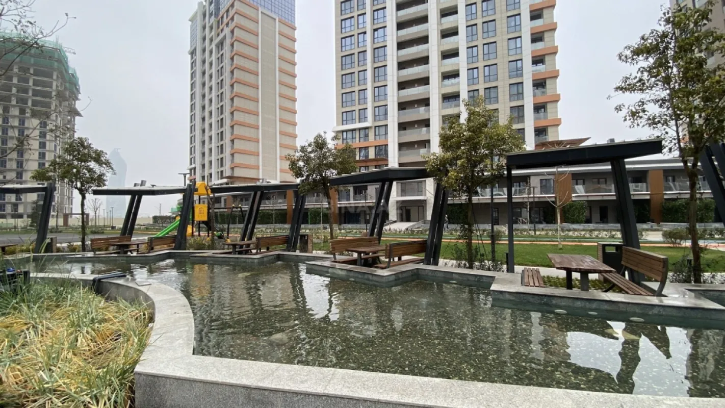 Satılır 3 otaqlı mənzil 84 m²