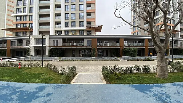 Satılır 3 otaqlı mənzil 84 m²