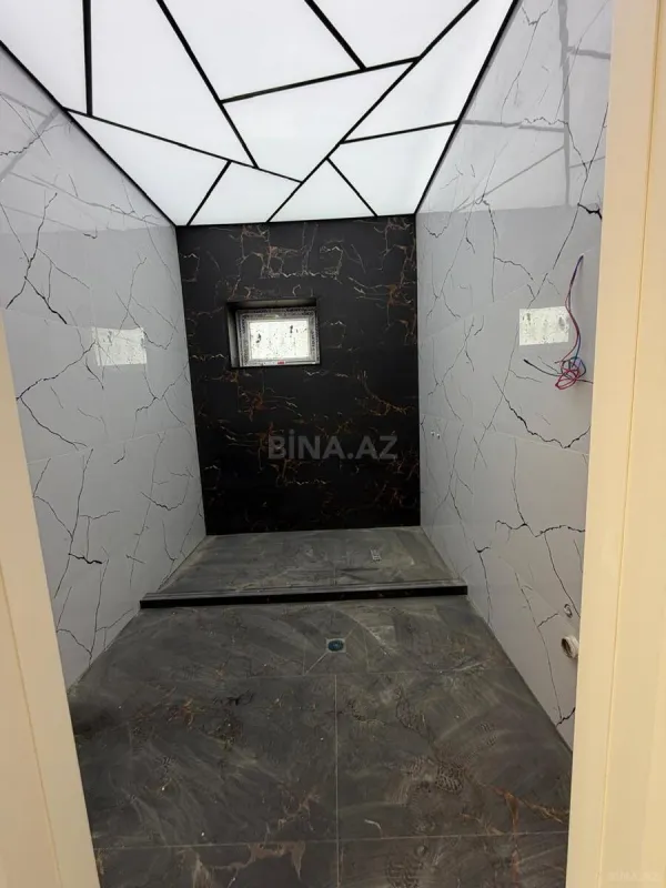 Satılır 4 otaqlı həyət evi 200 m²