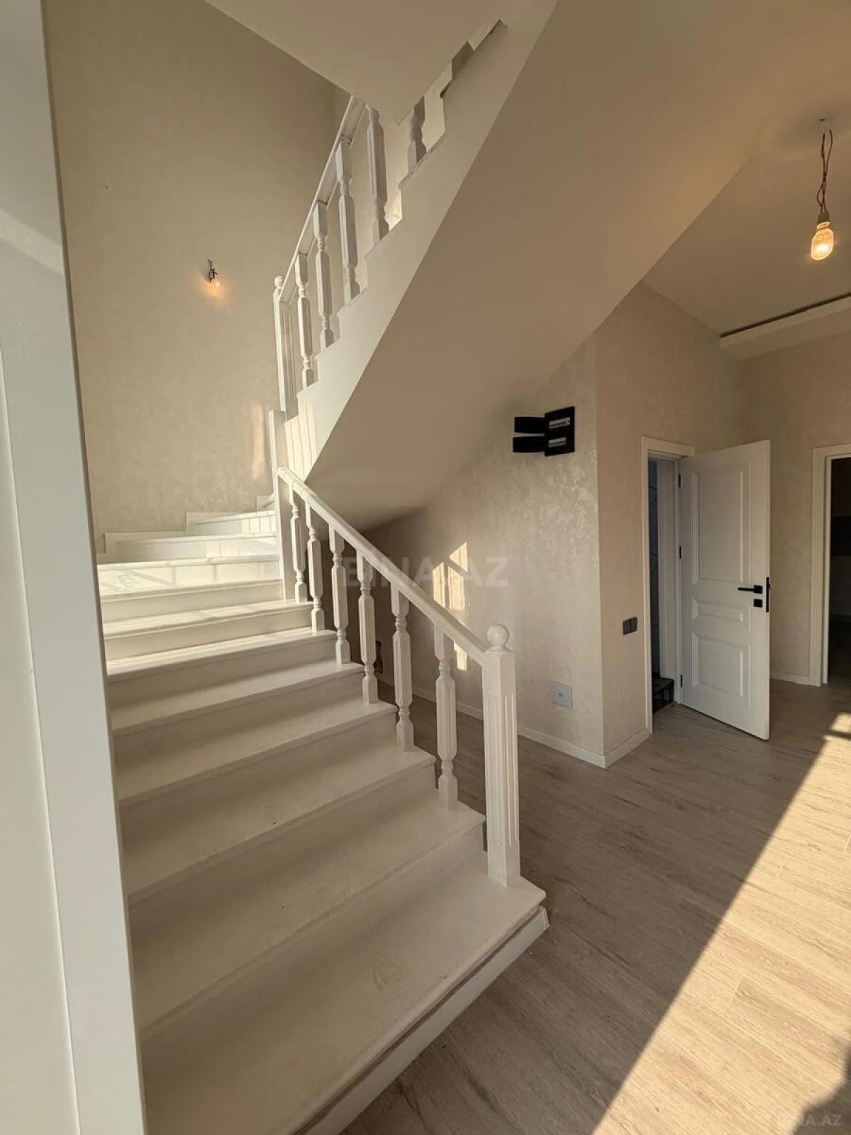 Satılır 4 otaqlı həyət evi 200 m²