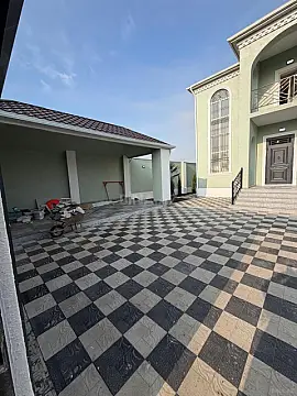Satılır 4 otaqlı həyət evi 200 m²