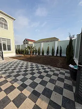 Satılır 4 otaqlı həyət evi 200 m²