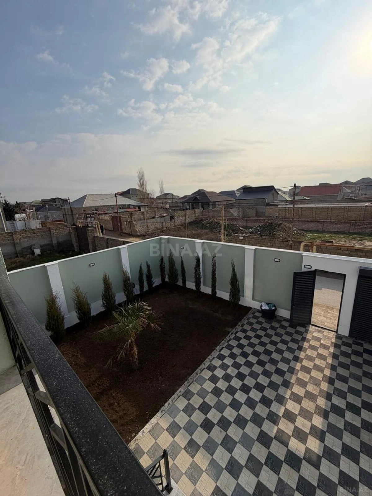 Satılır 4 otaqlı həyət evi 200 m²