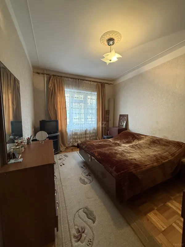 Satılır 3 otaqlı mənzil 75 m²