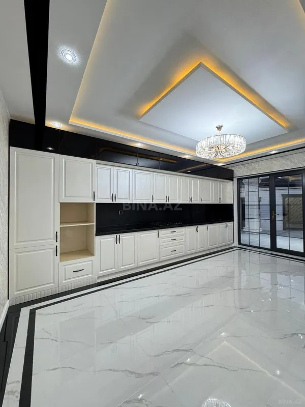 Satılır 6 otaqlı həyət evi 450 m²