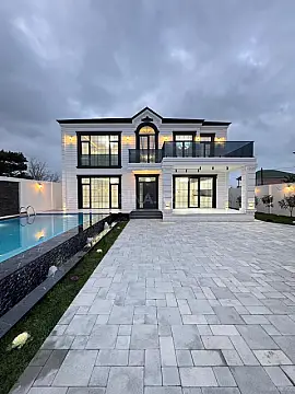 Satılır 6 otaqlı həyət evi 450 m²