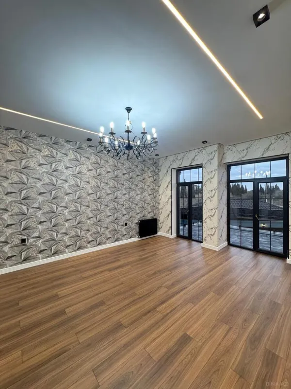 Satılır 6 otaqlı həyət evi 450 m²