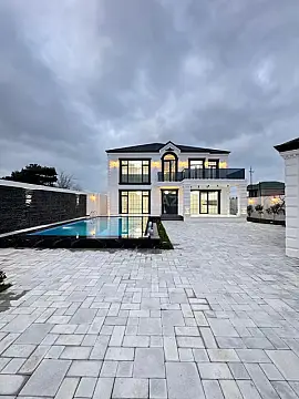 Satılır 6 otaqlı həyət evi 450 m²