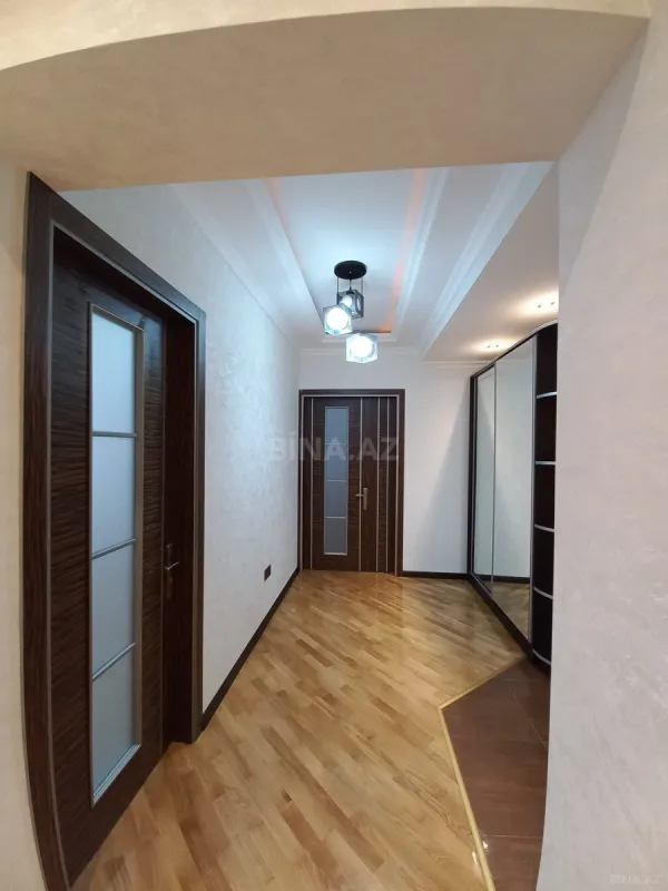 Satılır 2 otaqlı mənzil 85 m²
