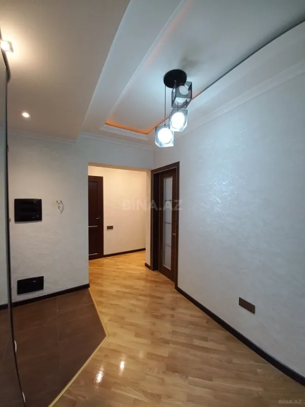 Satılır 2 otaqlı mənzil 85 m²