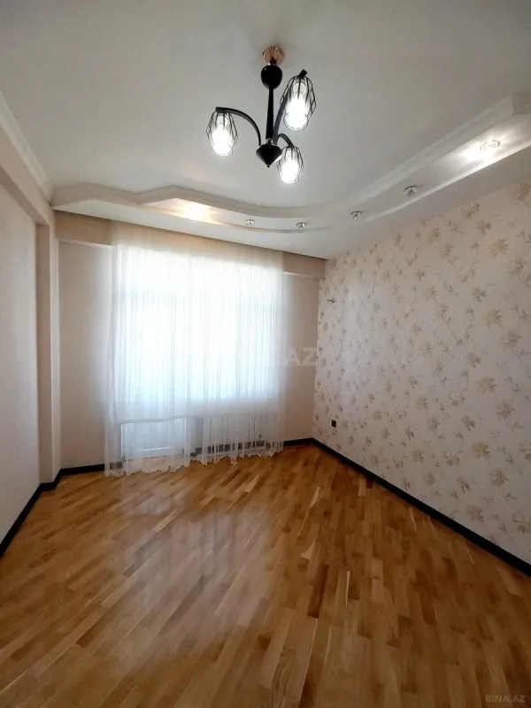 Satılır 2 otaqlı mənzil 85 m²