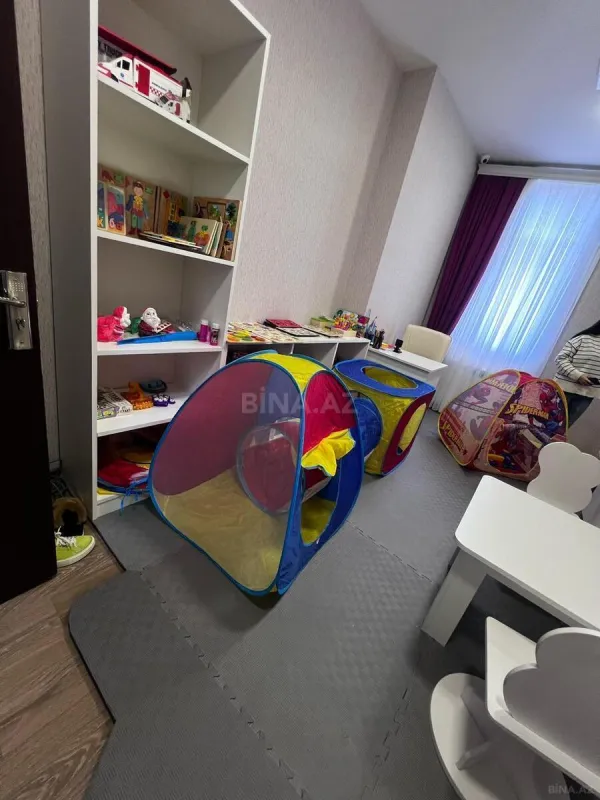 Satılır obyekt 1200 m²