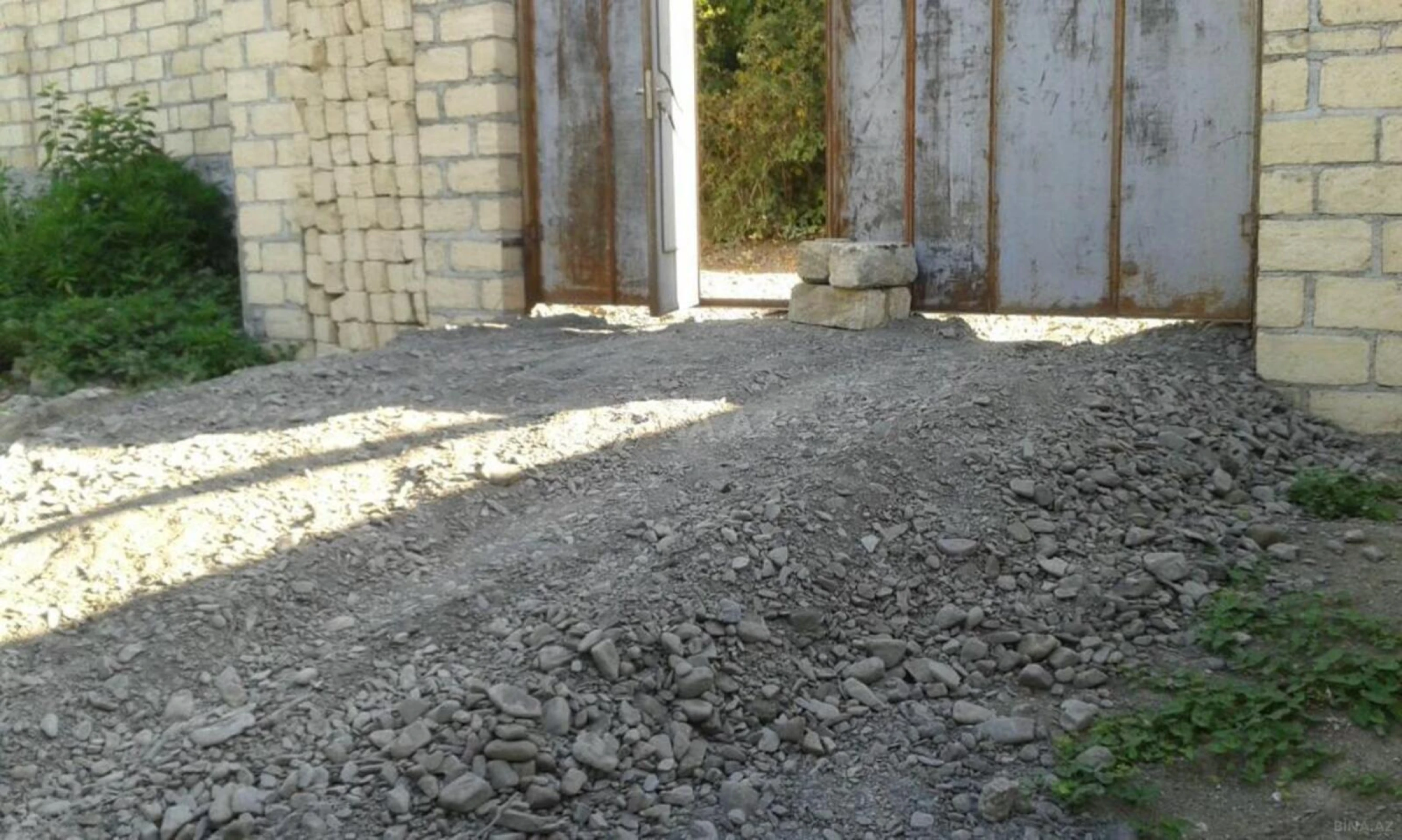 Satılır torpaq sahəsi 12 m²