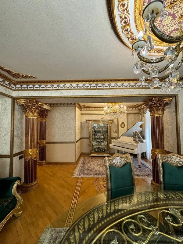 Satılır 2 otaqlı mənzil 100 m²