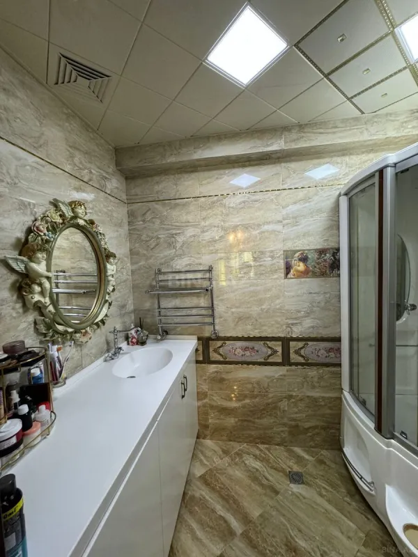 Satılır 2 otaqlı mənzil 100 m²