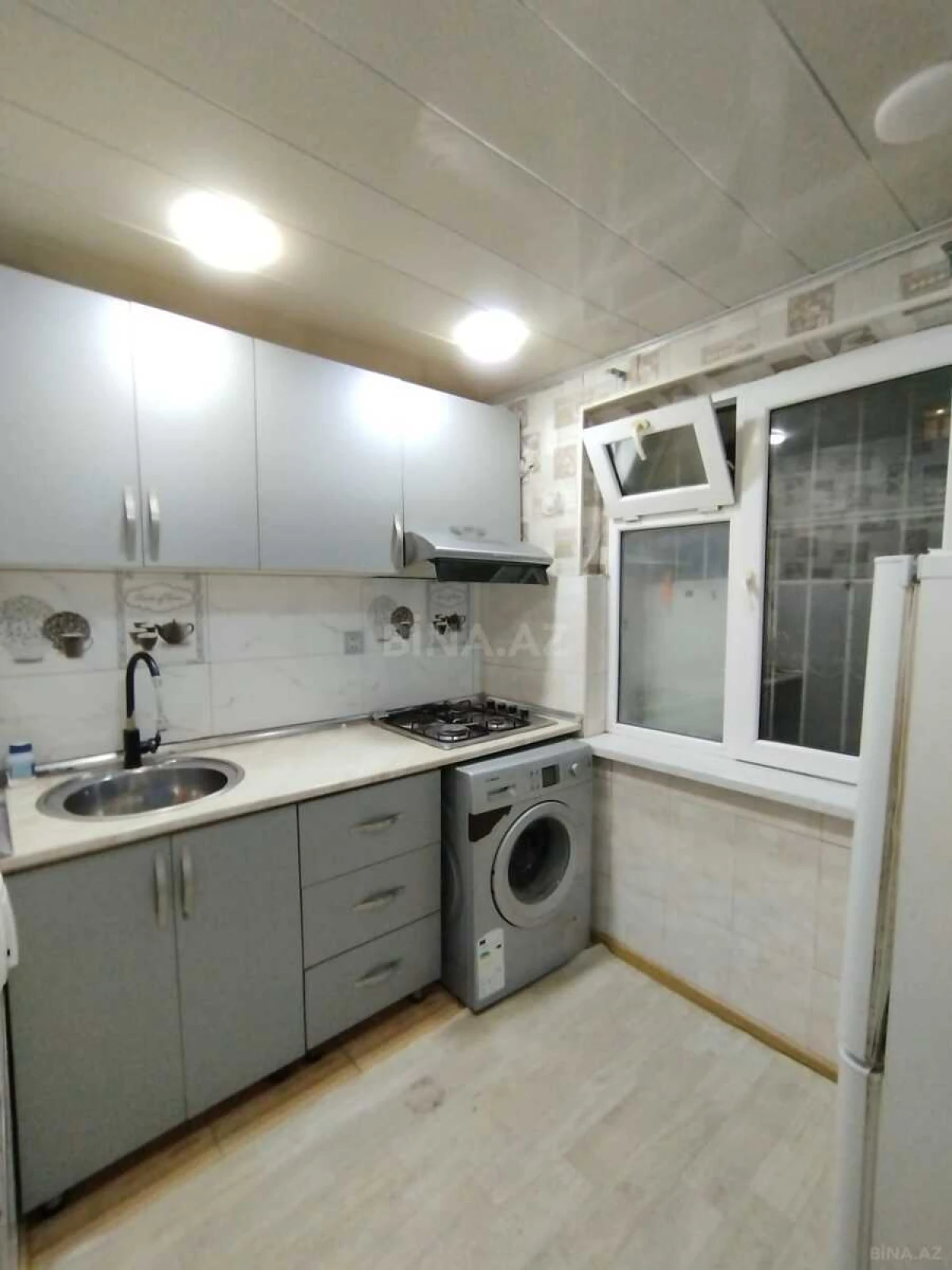 Satılır 2 otaqlı mənzil 60 m²
