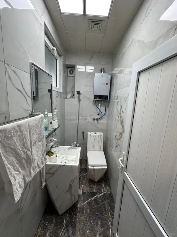 Satılır 5 otaqlı həyət evi 170 m²