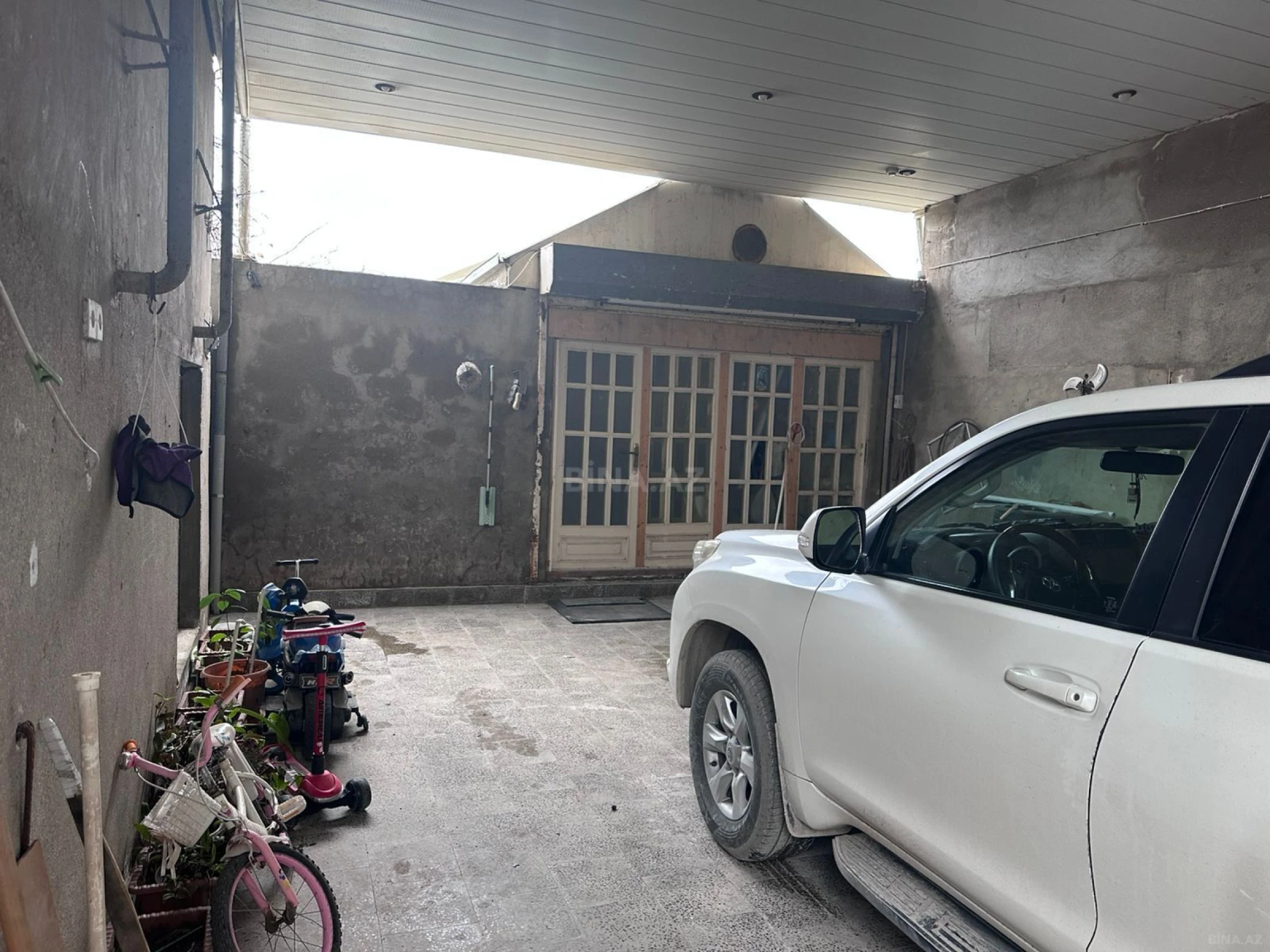 Satılır 5 otaqlı həyət evi 170 m²