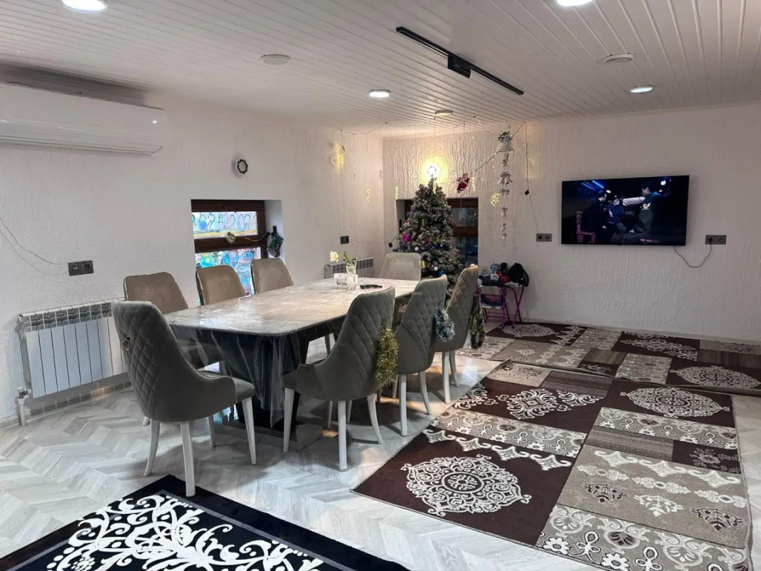 Satılır 5 otaqlı həyət evi 170 m²
