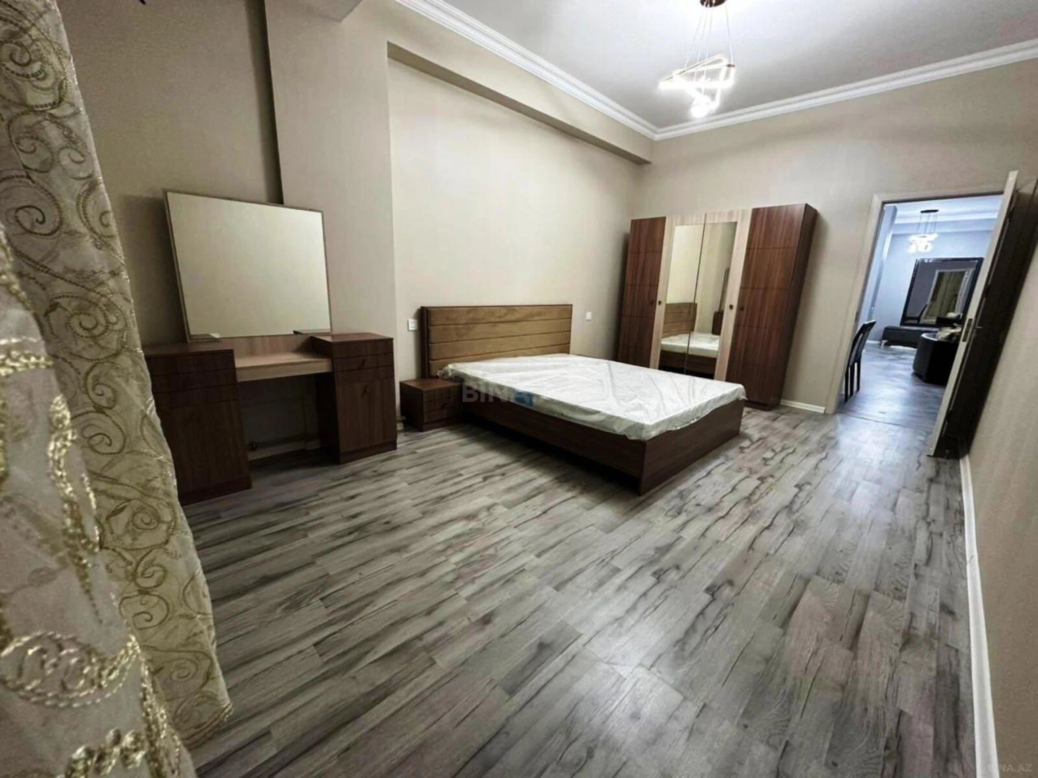 Satılır 3 otaqlı mənzil 90 m²