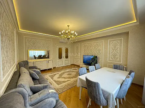 Kirayə verilir 3 otaqlı mənzil 135 m²