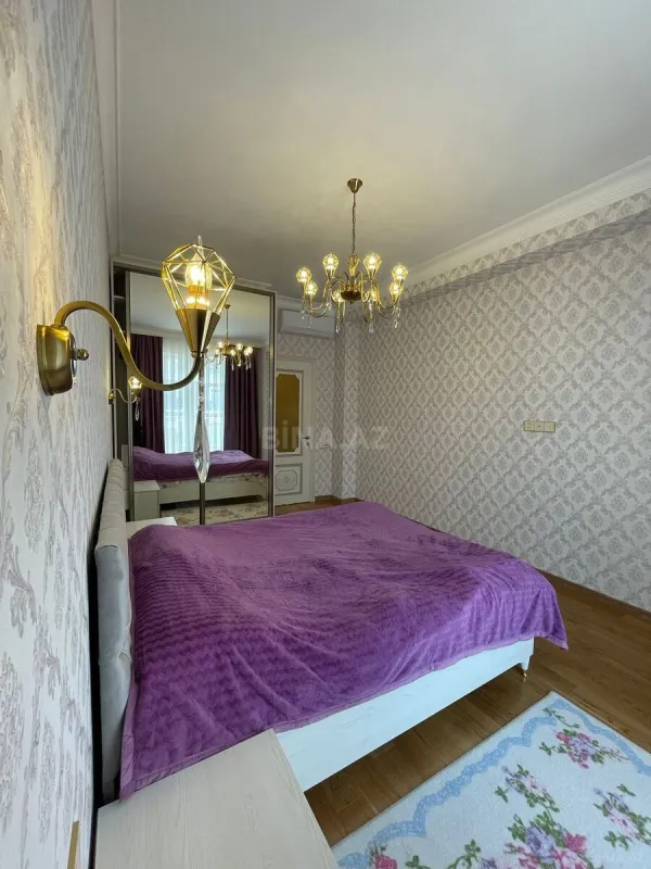 Kirayə verilir 3 otaqlı mənzil 135 m²