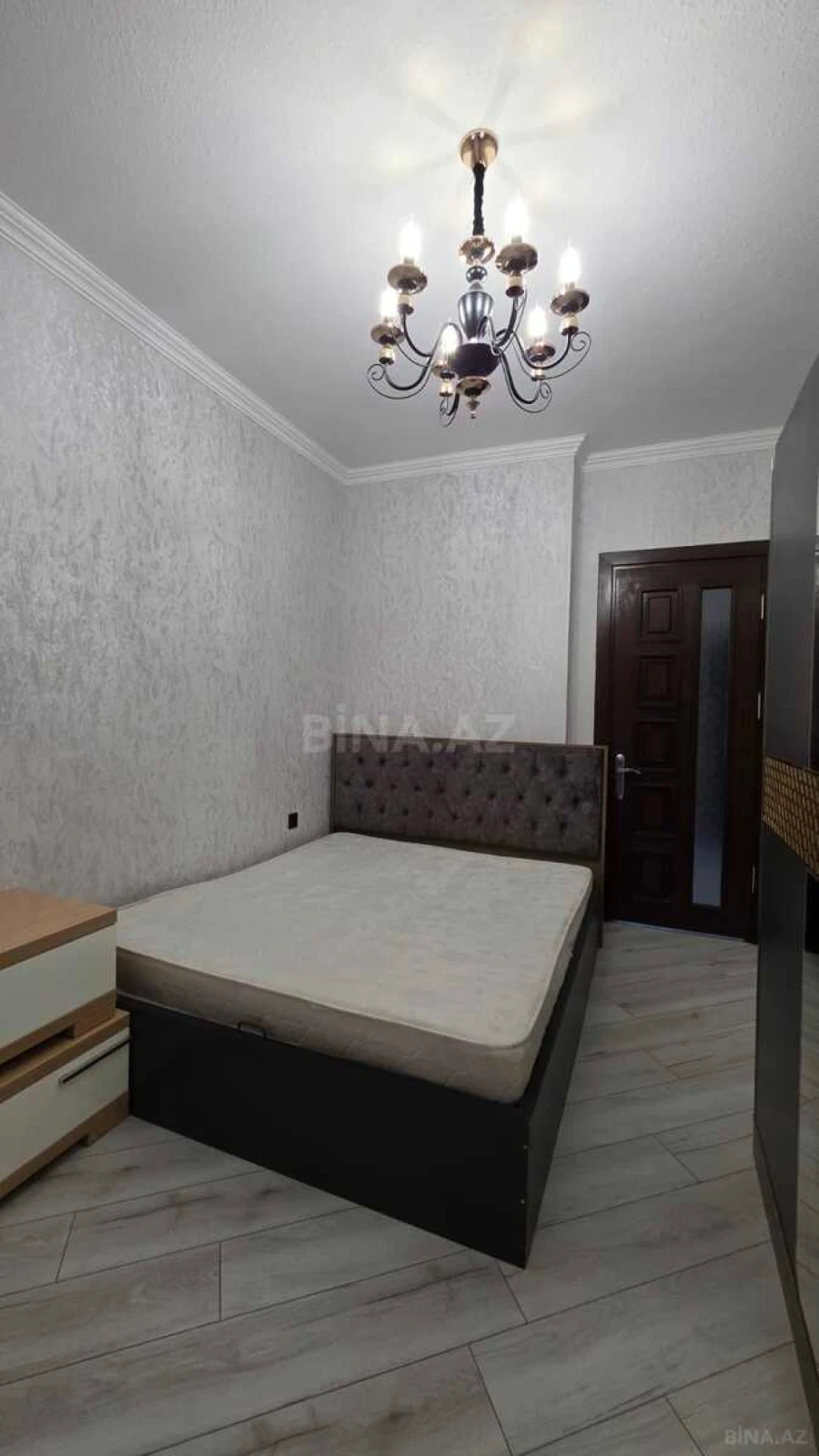 Satılır 3 otaqlı mənzil 76 m²