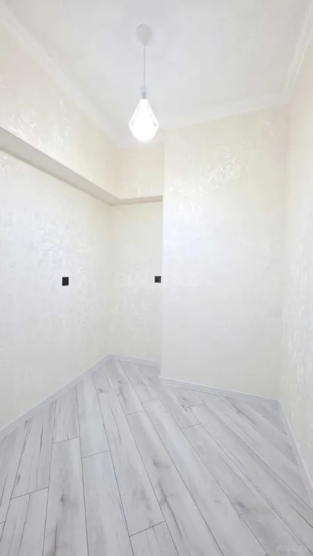 Satılır 3 otaqlı mənzil 76 m²