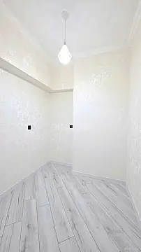 Satılır 3 otaqlı mənzil 76 m²