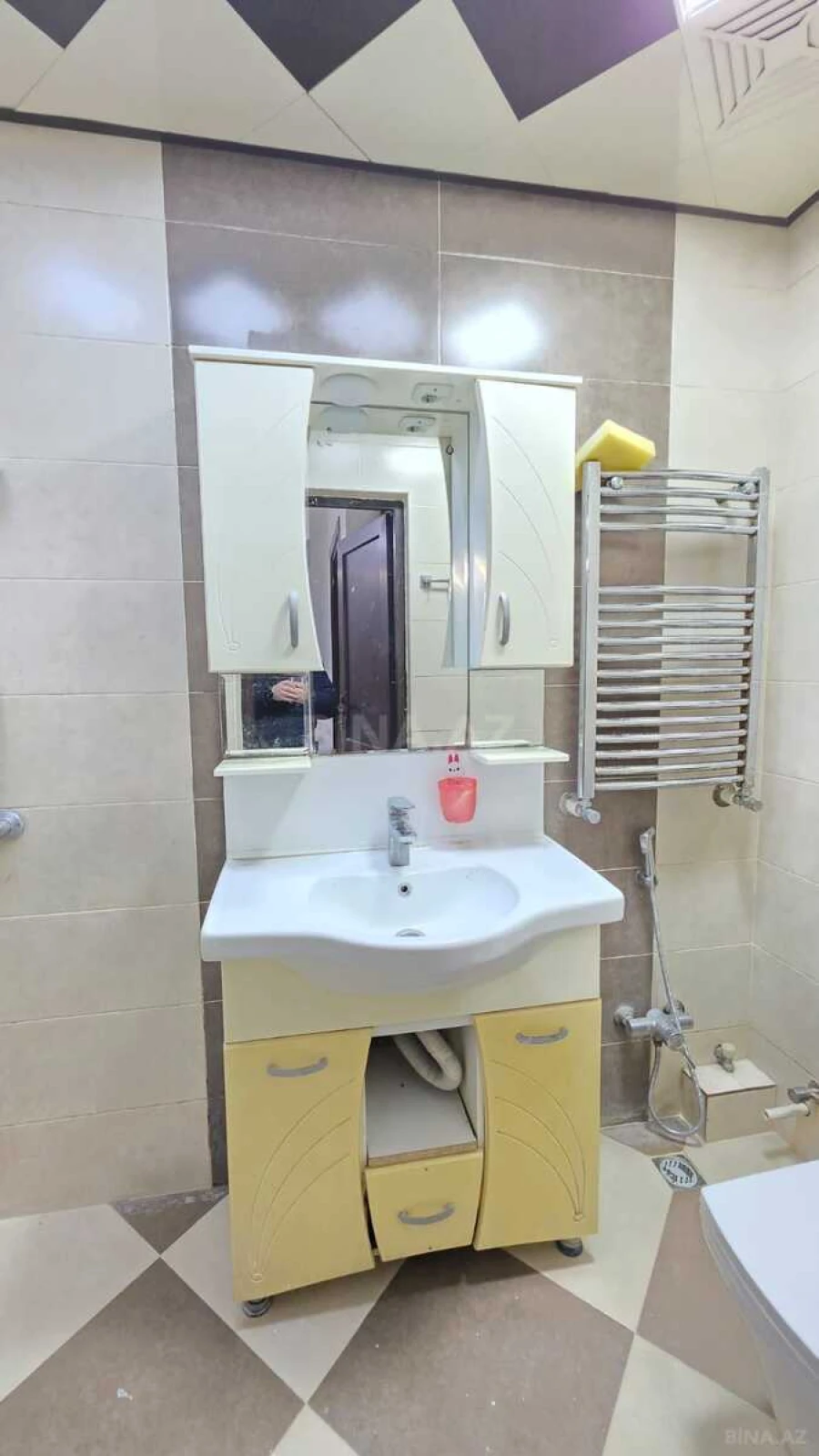 Satılır 3 otaqlı mənzil 76 m²