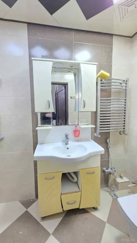 Satılır 3 otaqlı mənzil 76 m²