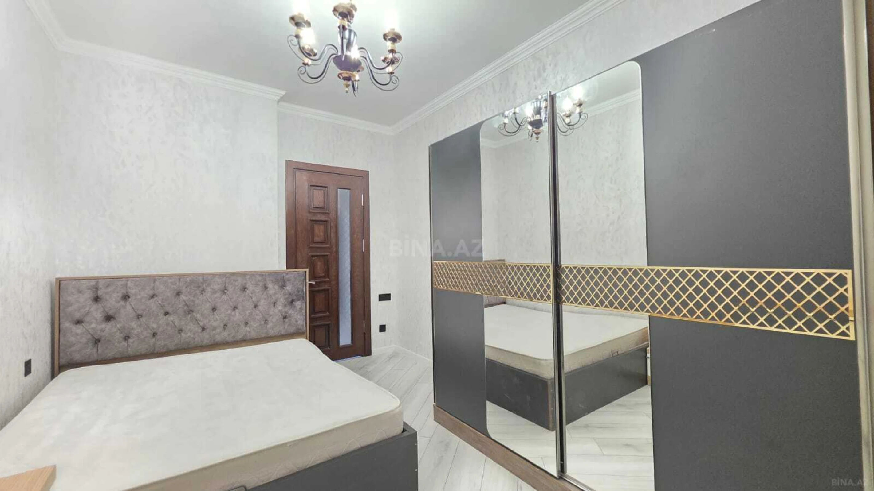 Satılır 3 otaqlı mənzil 76 m²