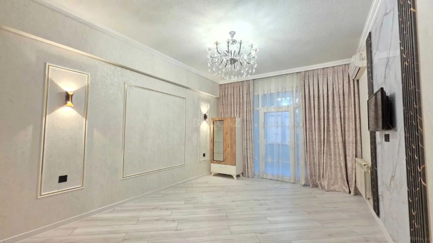 Satılır 3 otaqlı mənzil 76 m²