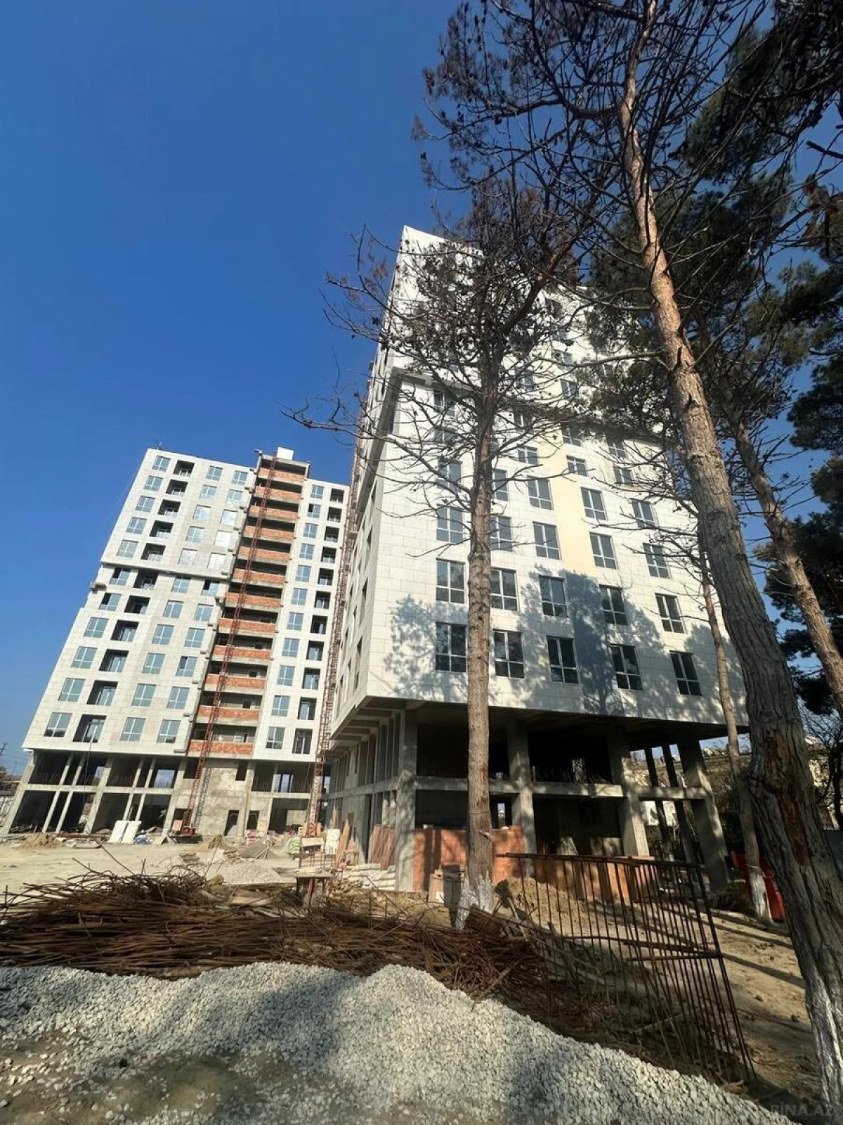 Satılır 2 otaqlı mənzil 64.5 m²