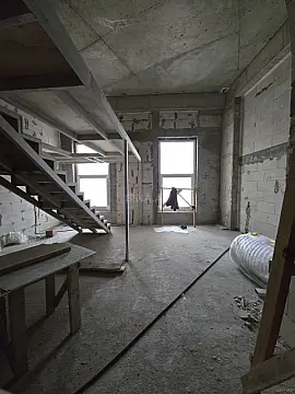 Satılır 4 otaqlı mənzil 152 m²