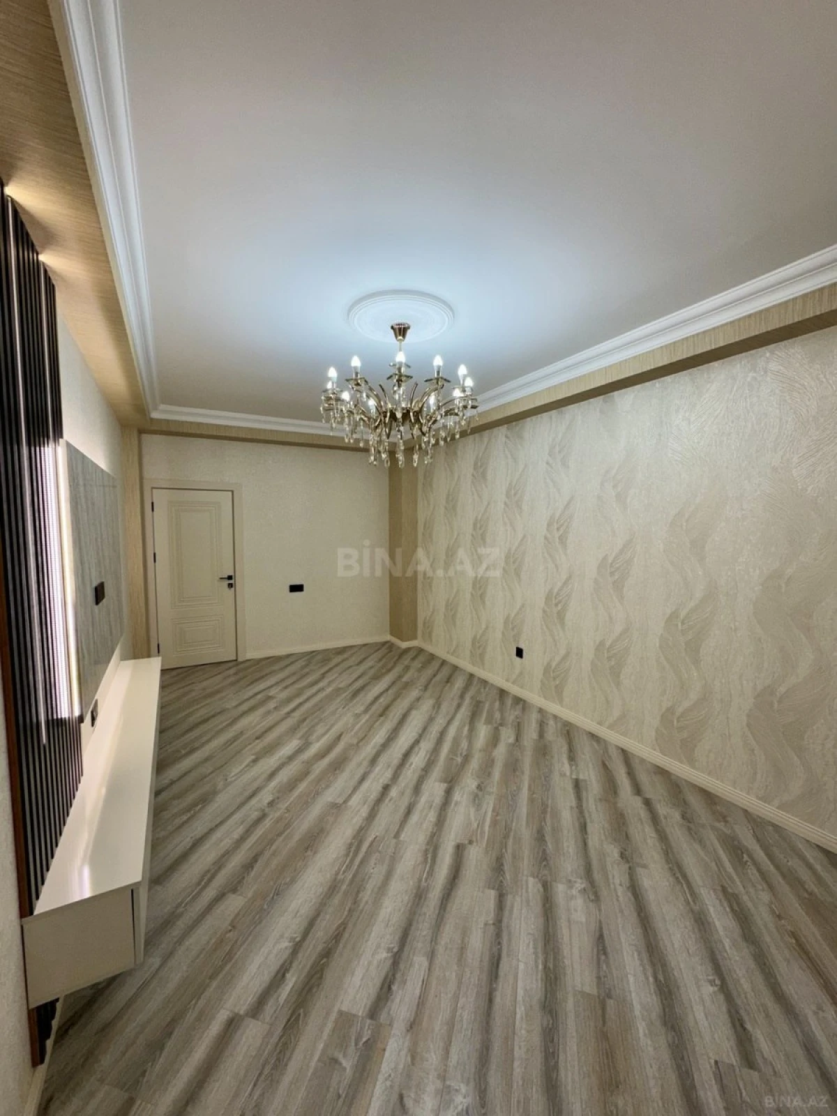 Satılır 3 otaqlı mənzil 98 m²