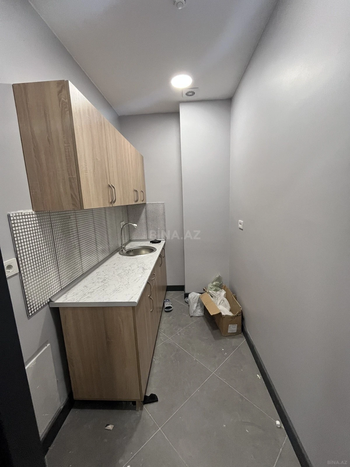 Kirayə verilir 2 otaqlı ofis 146 m²