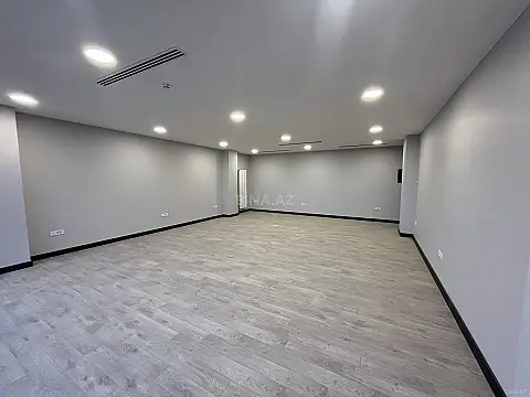 Kirayə verilir 2 otaqlı ofis 146 m²