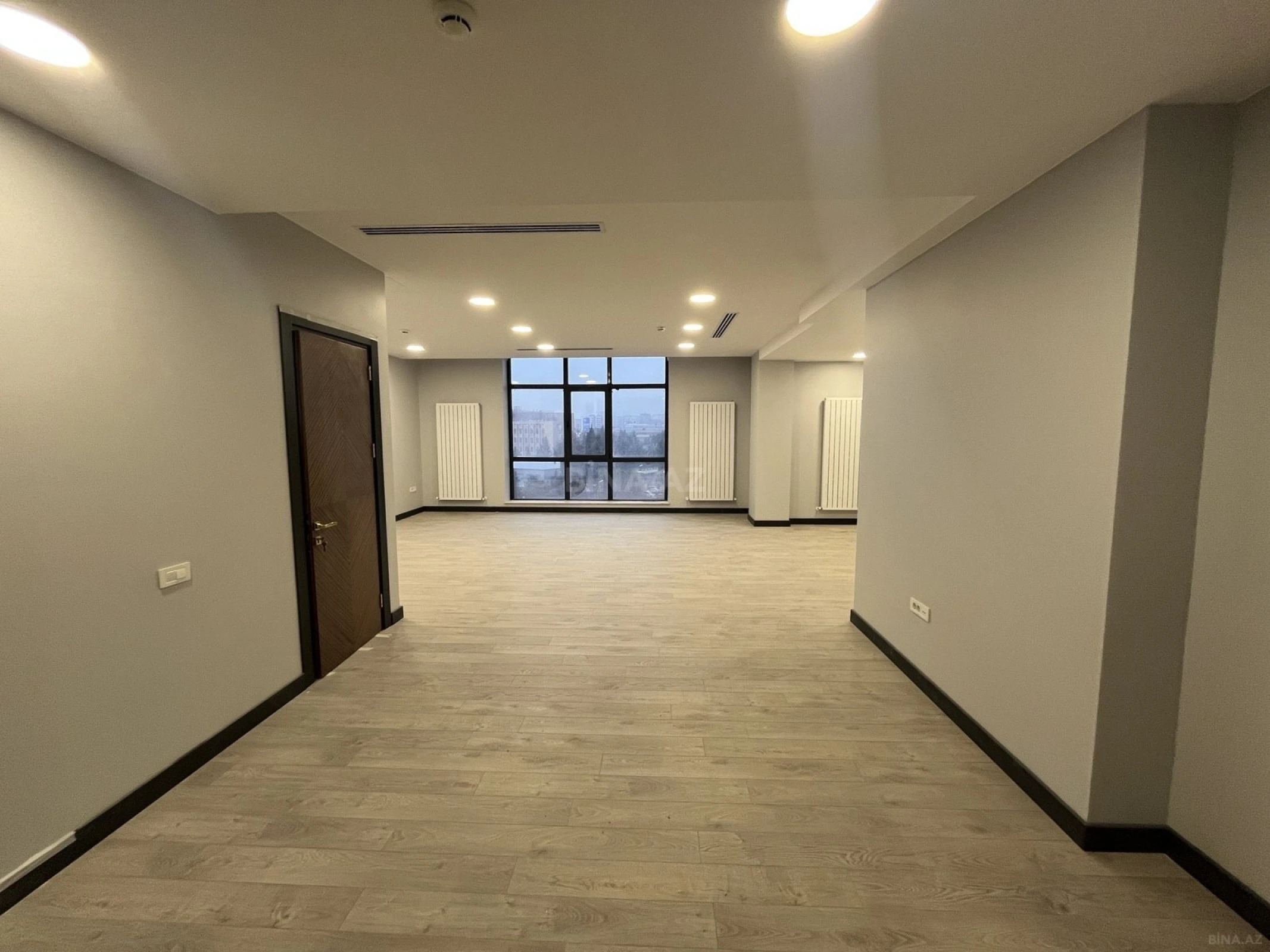 Kirayə verilir 3 otaqlı ofis 150 m²