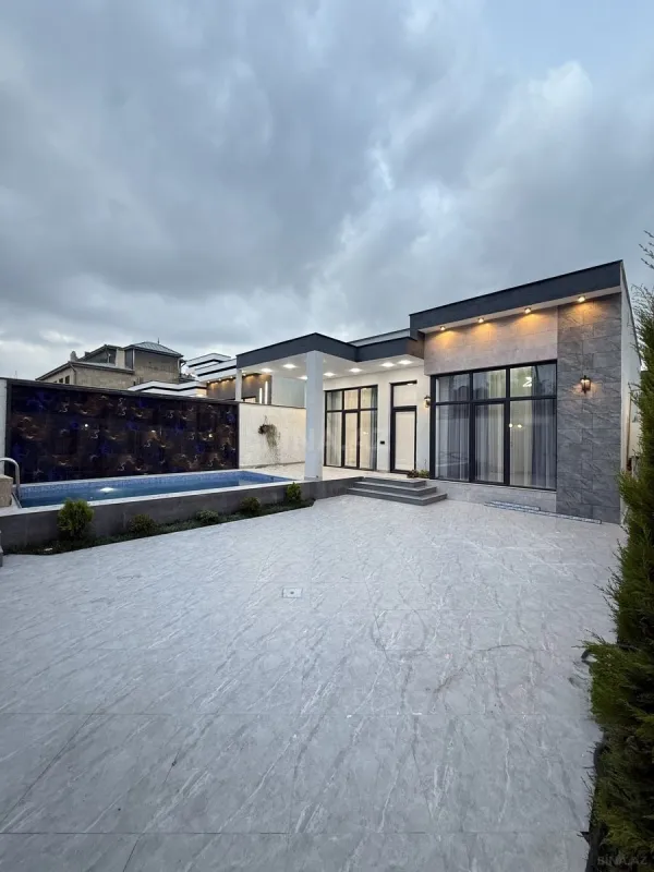 Satılır 4 otaqlı həyət evi 135 m²