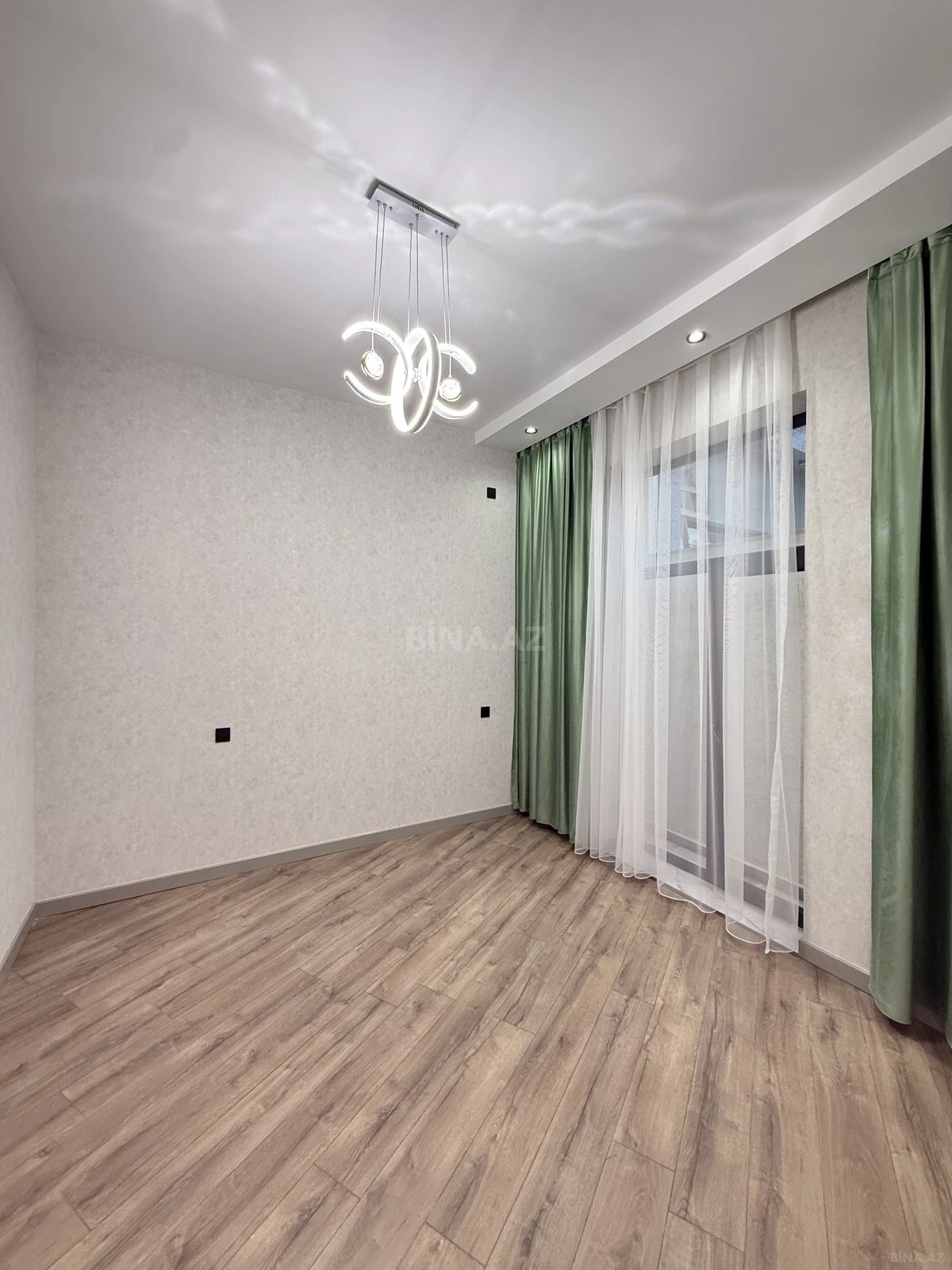 Satılır 4 otaqlı həyət evi 135 m²