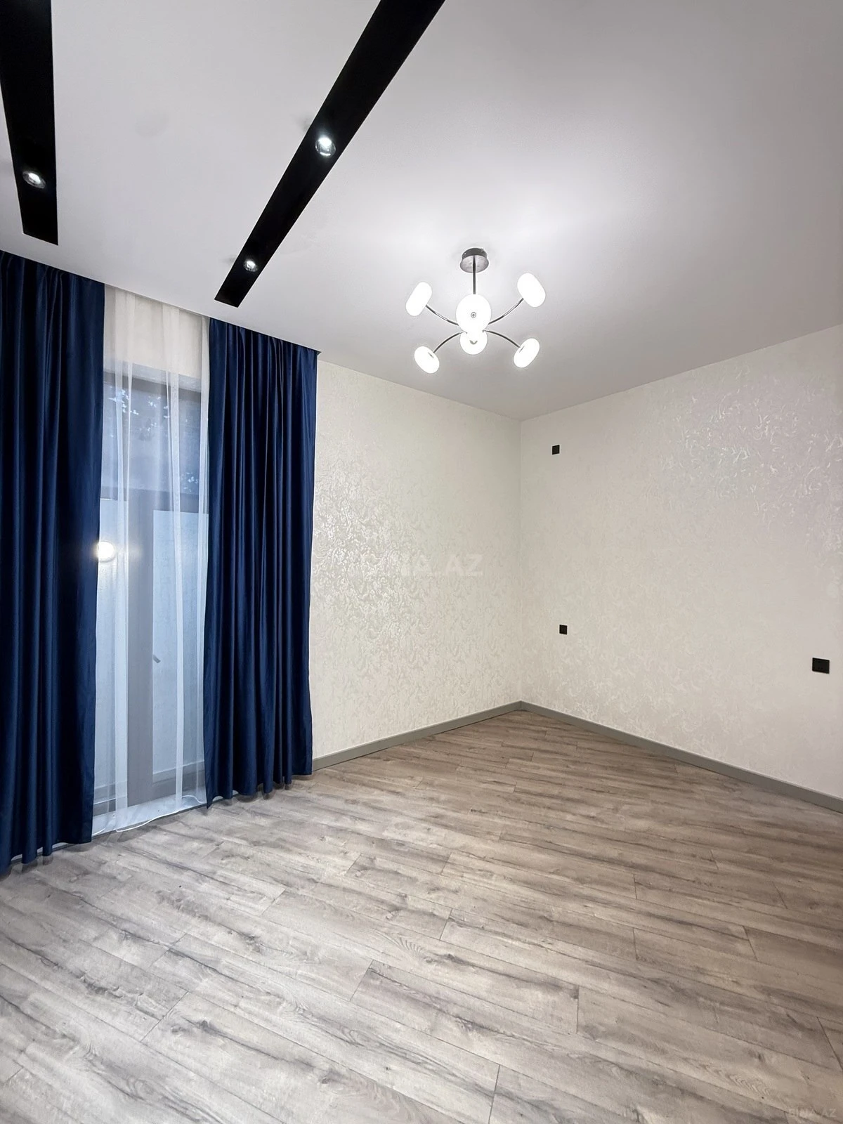Satılır 4 otaqlı həyət evi 135 m²