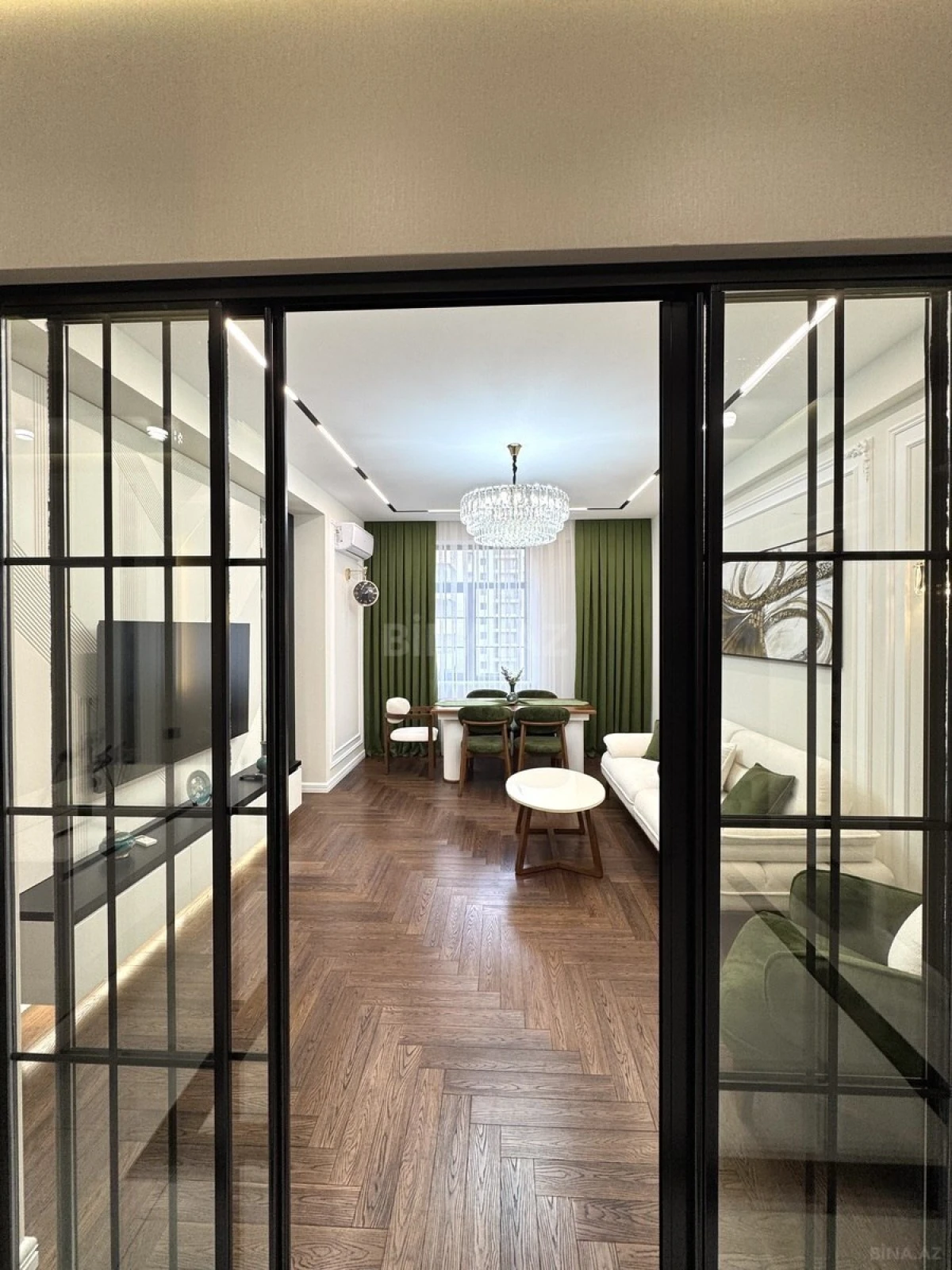 Satılır 2 otaqlı mənzil 86 m²